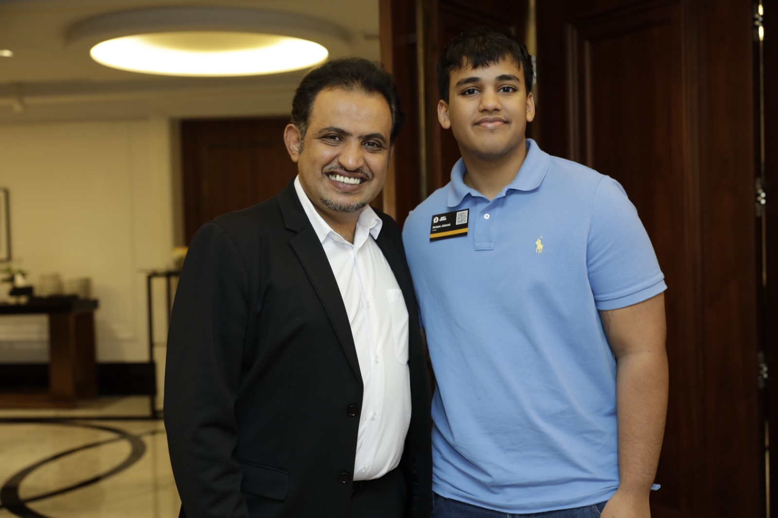 Mohammed Qahtani with a young participant